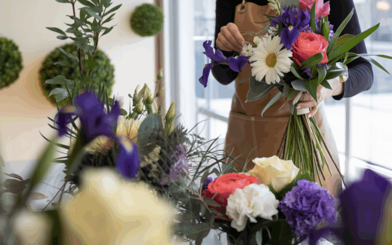 Fleuriste : mon astuce pour prolonger la fraîcheur des bouquets